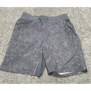 Mens Lululemon T.H.E. Short 9" Linerless Shorts Gravel Dust Asphalt Grey Sz Med
